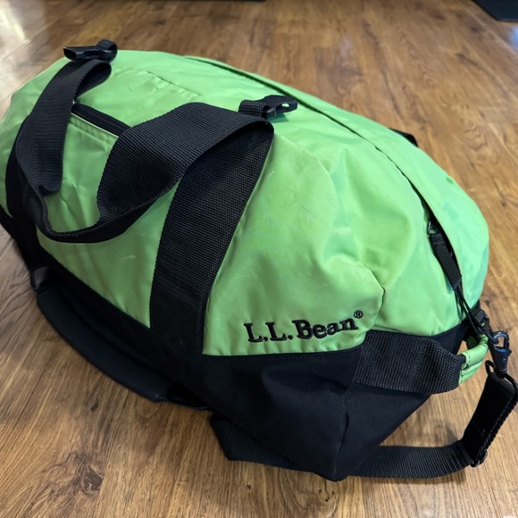 L.L. Bean adventure duffle medium - Picture 2 of 9